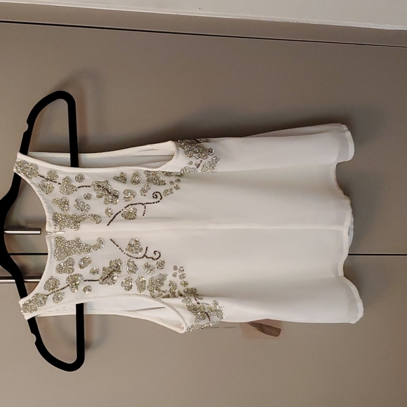 Forever Twenty One white and silver top - Picture 5 of 5